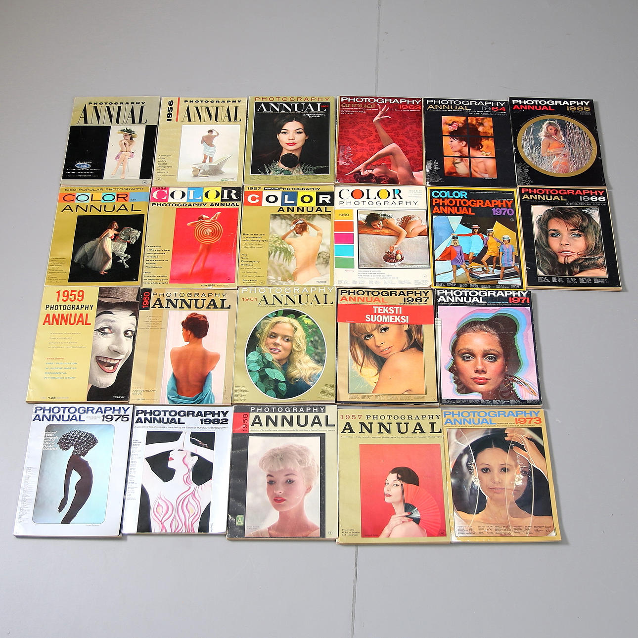 TIDNINGAR, Photography Annual, Color, 1900-andra hälft.