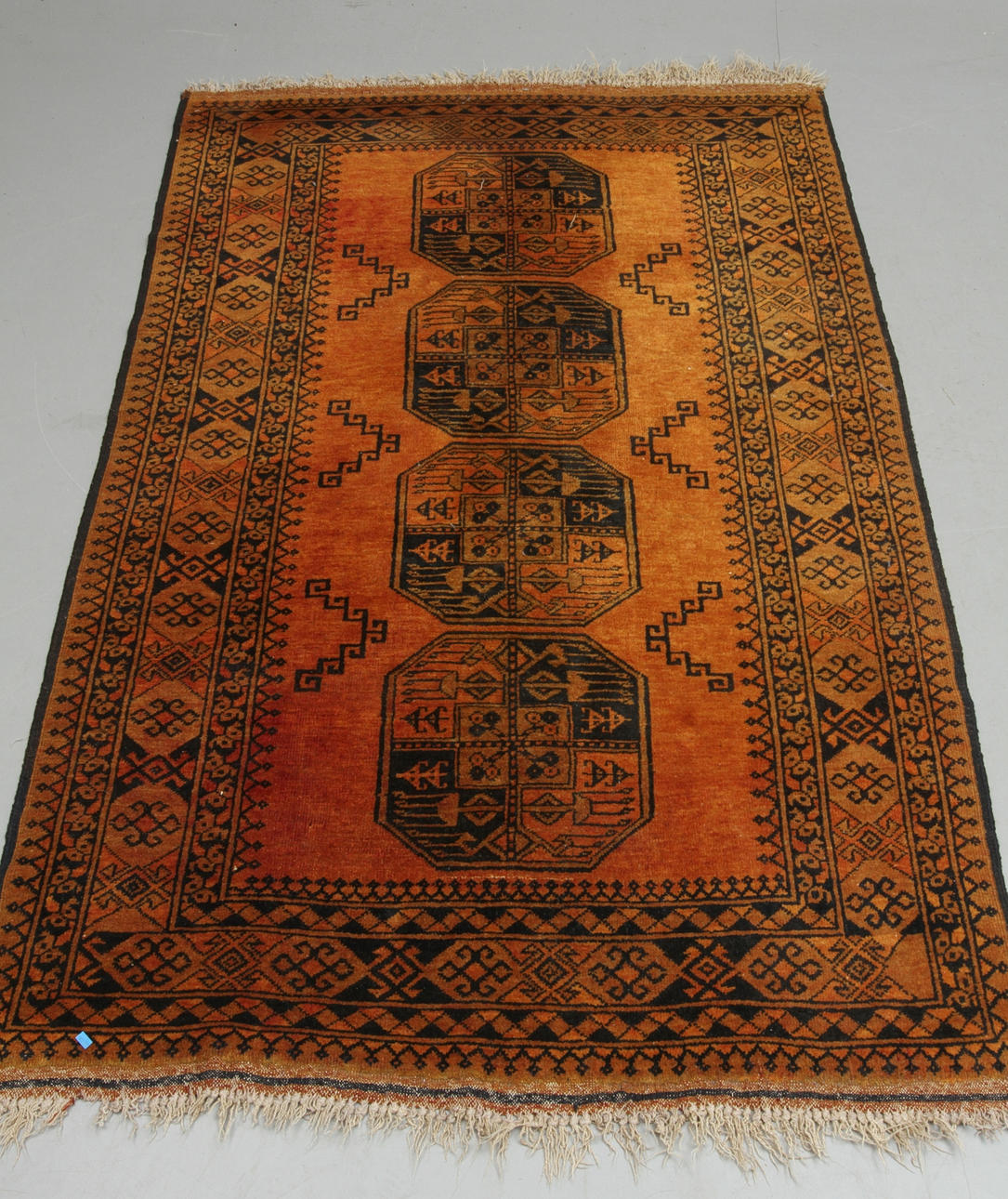 MATTA, orientalisk, ca 192 x 131 cm.