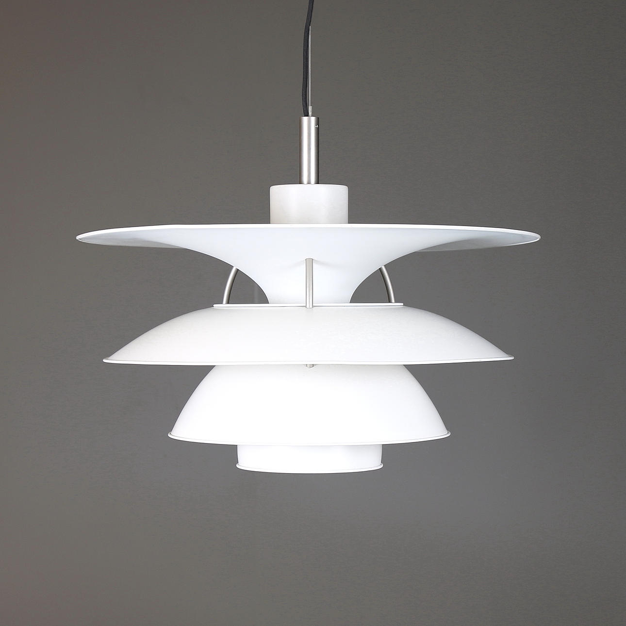 TAKARMATUR, PH 5-4 1/2, "Charlottenborg" Danmark. Diameter 66 cm.