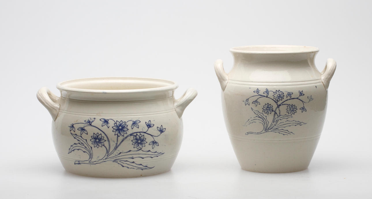 KRUKOR, 2 st, stenmassa, Gustafsberg, omkring 1900.