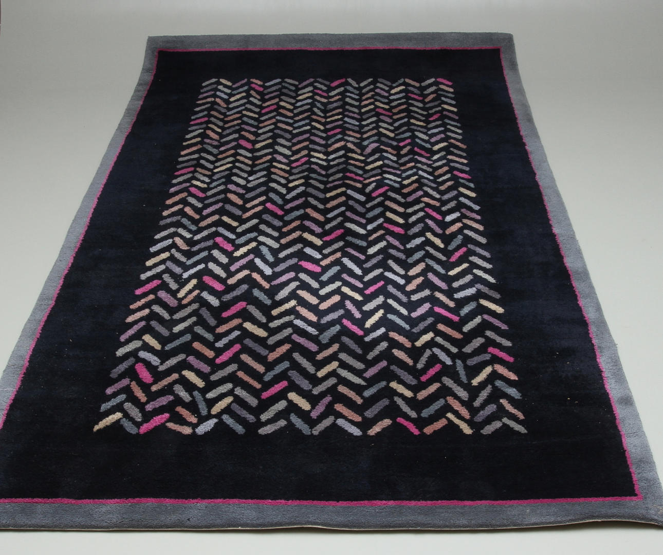 MATTA, Kastall, 335 x 200 cm.