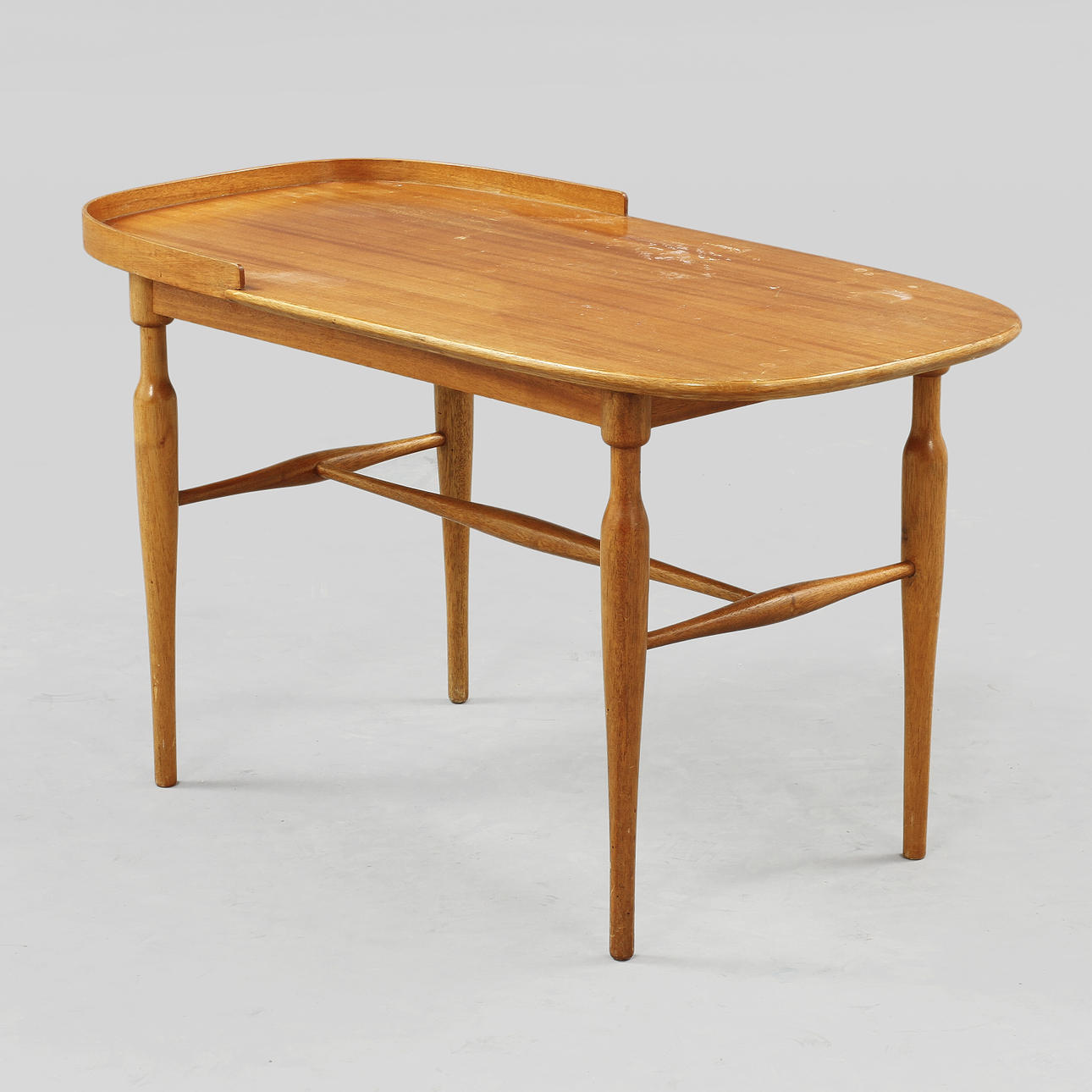 JOSEF FRANK (1885-1967). Bord, Firma Svenskt Tenn, Modell 961.