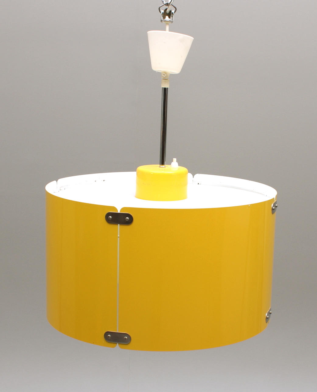 TAKARMATUR, lackad plåt, 1970-tal, höjd 62 cm.