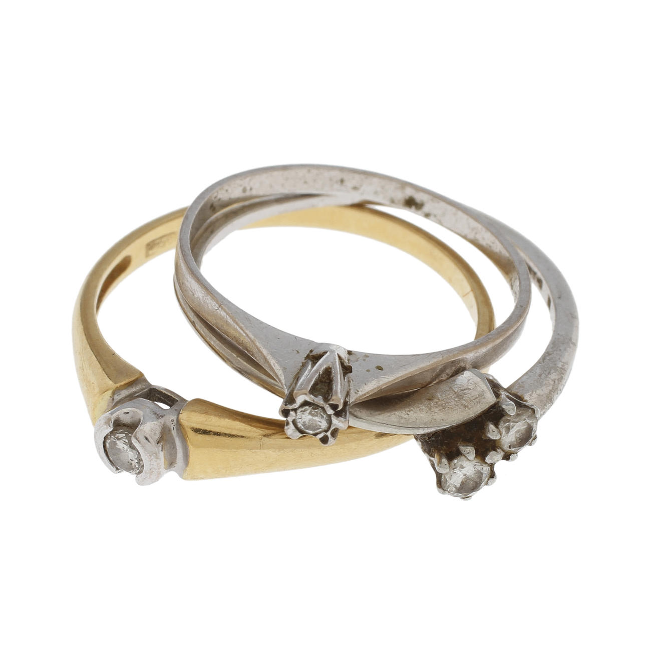 RINGAR, 3 st, 18k guld med små diamanter, 5,4 gram.