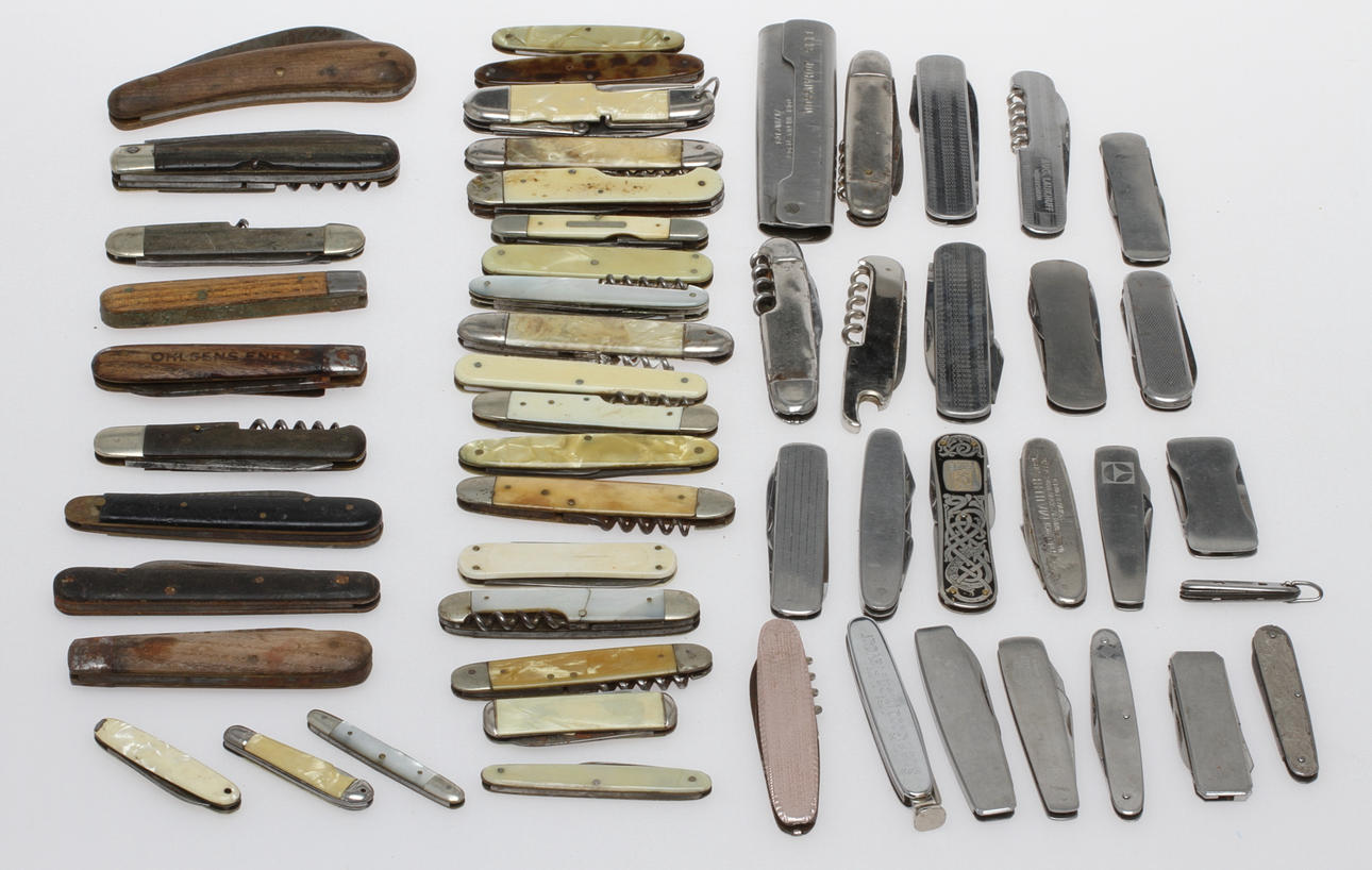 FICKNIVAR, plast-,metall-, pärlmor- samt trädekor.