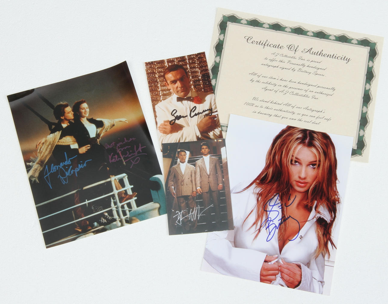 AUTOGRAFER, 5 st, Leonardo Di Caprio, Kate Winslet, Dustin Hoffman, Britney Spears, Sean Connery.