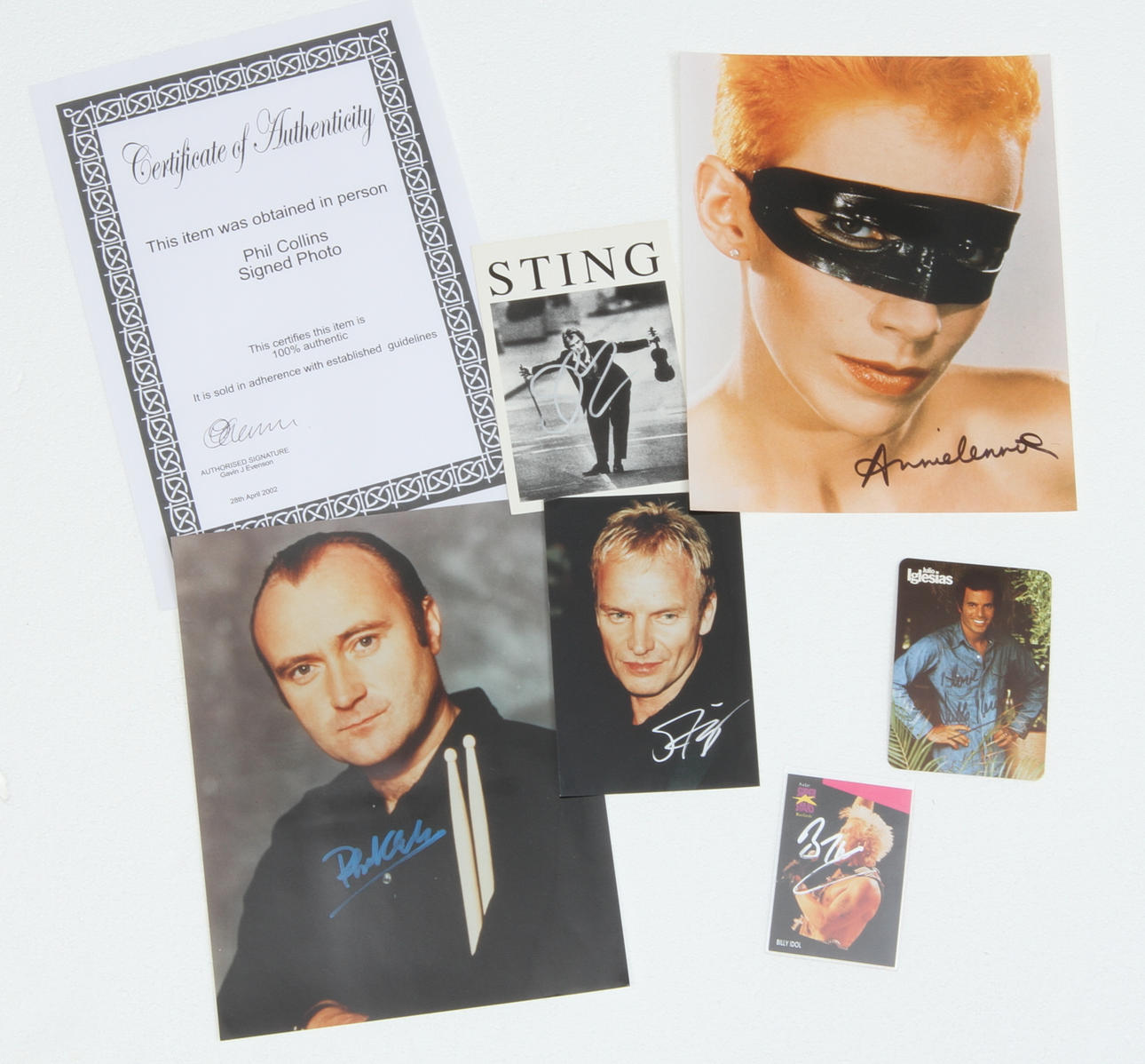 AUTOGRAFER, 6 st, Billy Idol, Annie Lennox, Sting (2 st), Phil Collins, Julio Iglesias.