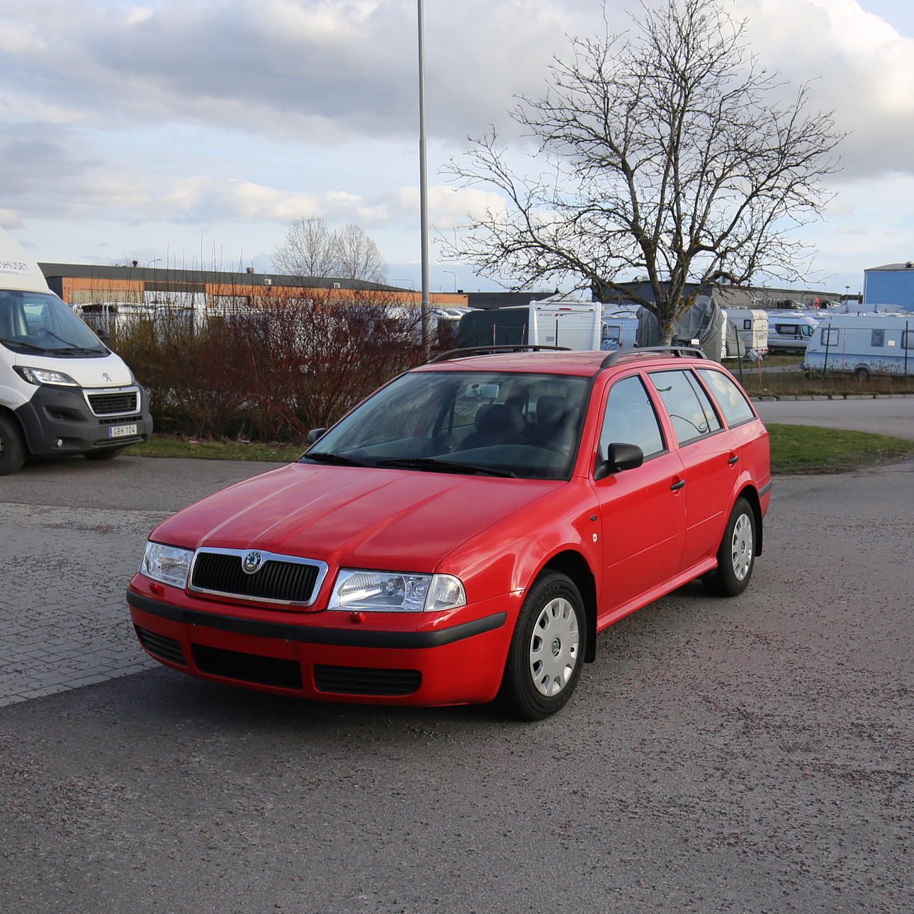 AUTO, SKODA OCTAVIA COM 1.6 CL, 2001.
