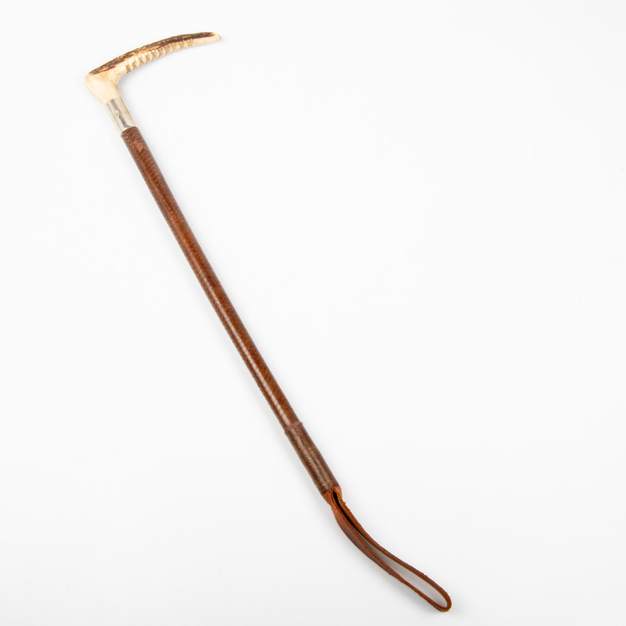 RIDSPÖ, skinn/ben, England.