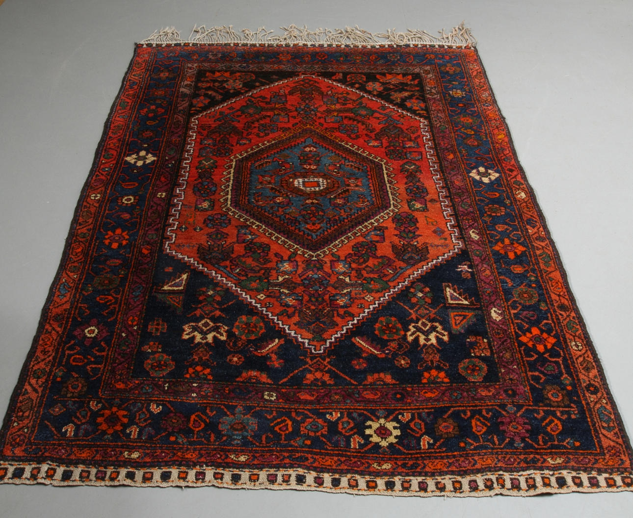 MATTA, orientalisk, ca 211 x 153 cm.