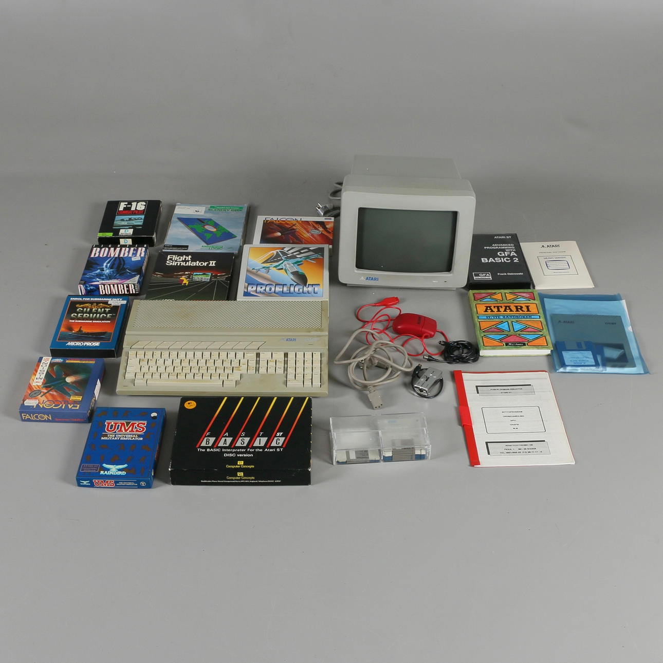 COMPUTER, Atari 520 Ste with accessories, 1980s/90s.