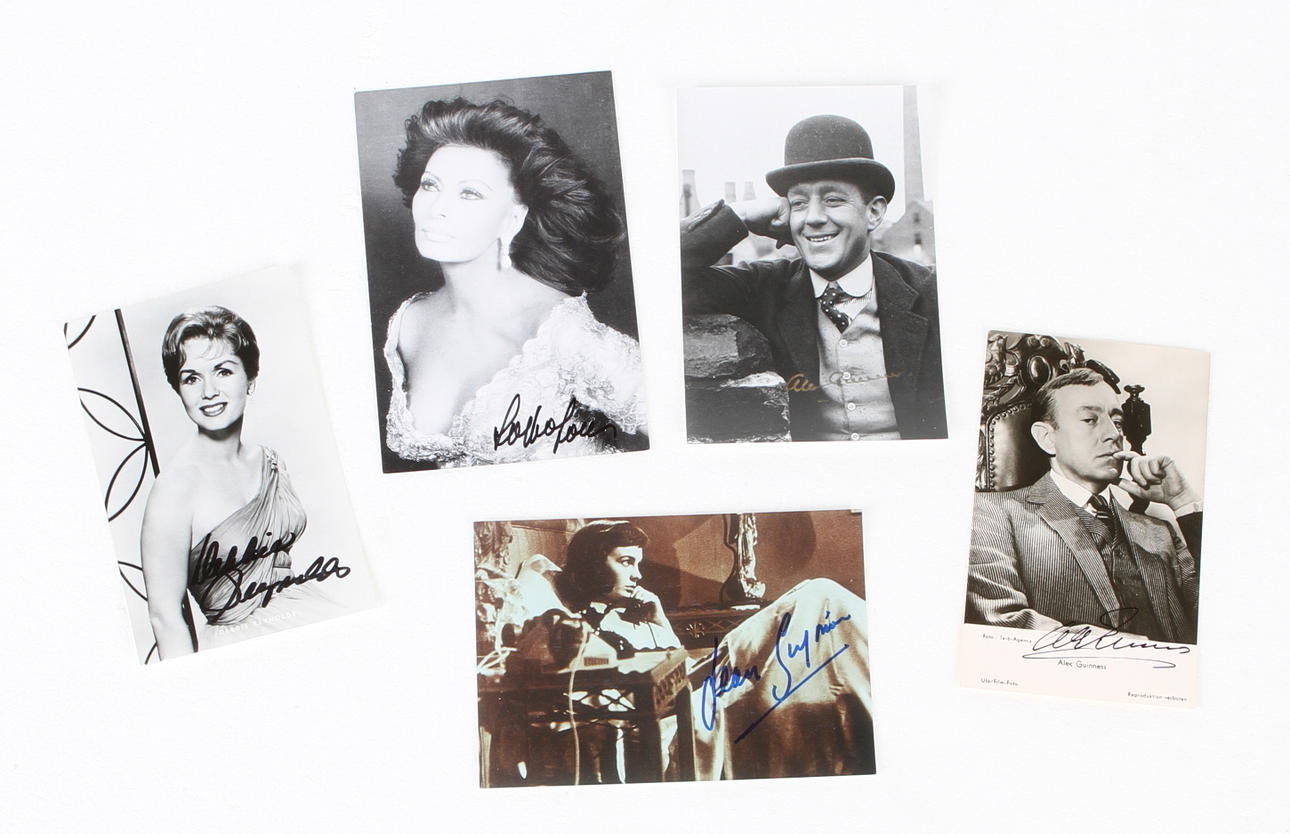 AUTOGRAFER, Alec Guiness (2 st), Debbie Reynolds, Sophia Loren, Jean Simmons.