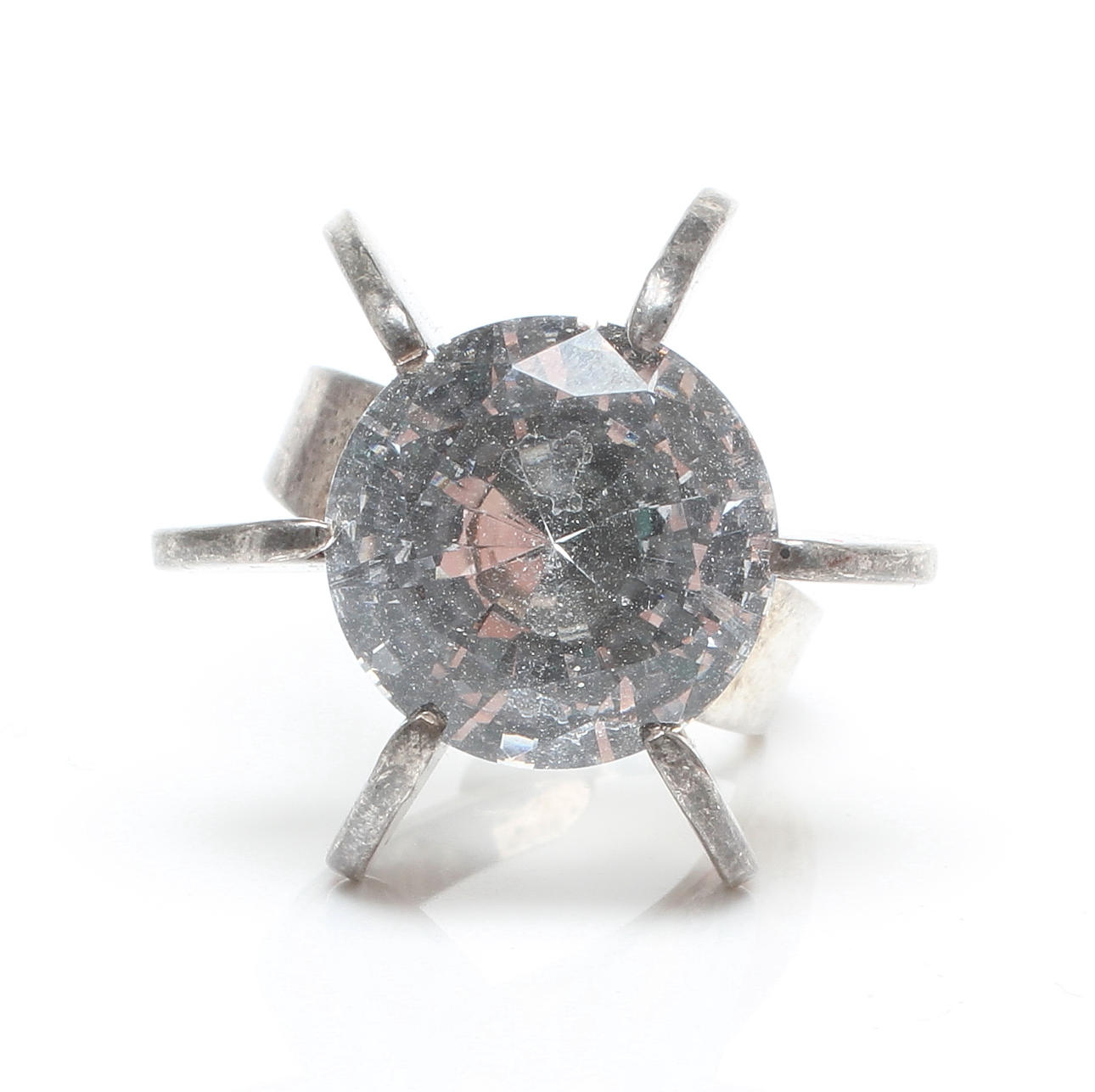 RING, silver med vit sten, Alton Falköping 1972.