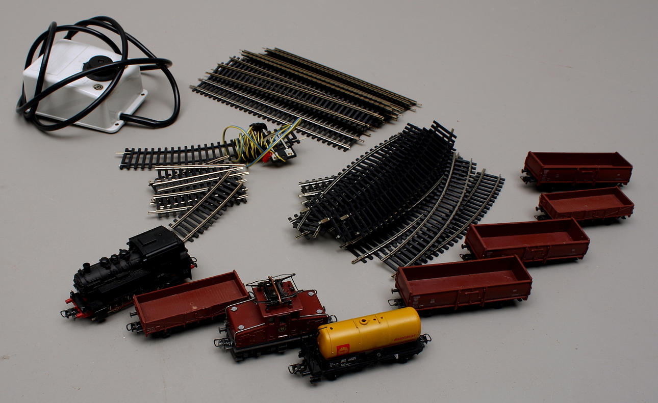 MODELLTÅG + RÄLS: 43 delar, ROCO International.