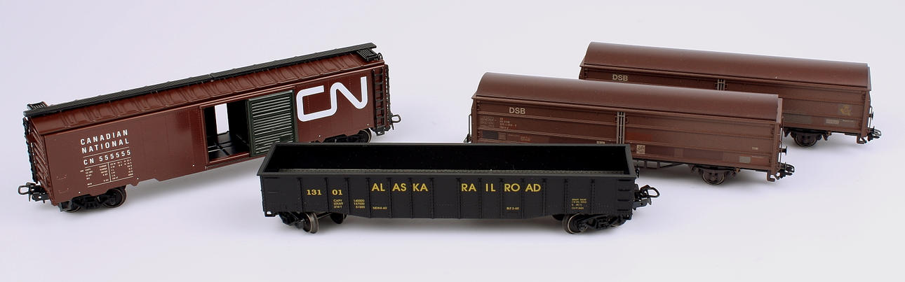 MODELLTÅG, 4 st vagnar, Märklin.