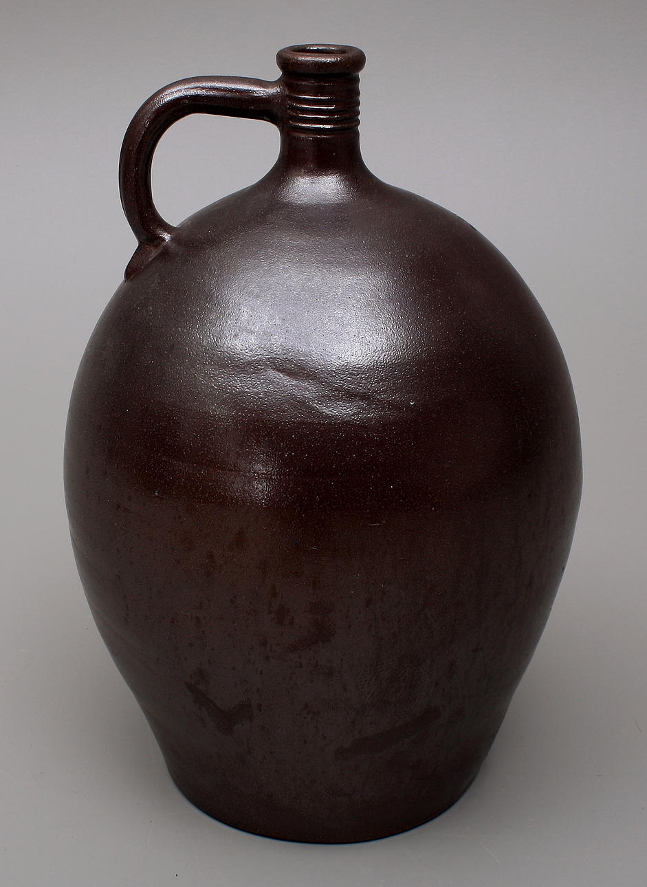 KRUS med hänkel, keramik, saltglaserad, Höganäs, 20 liter.