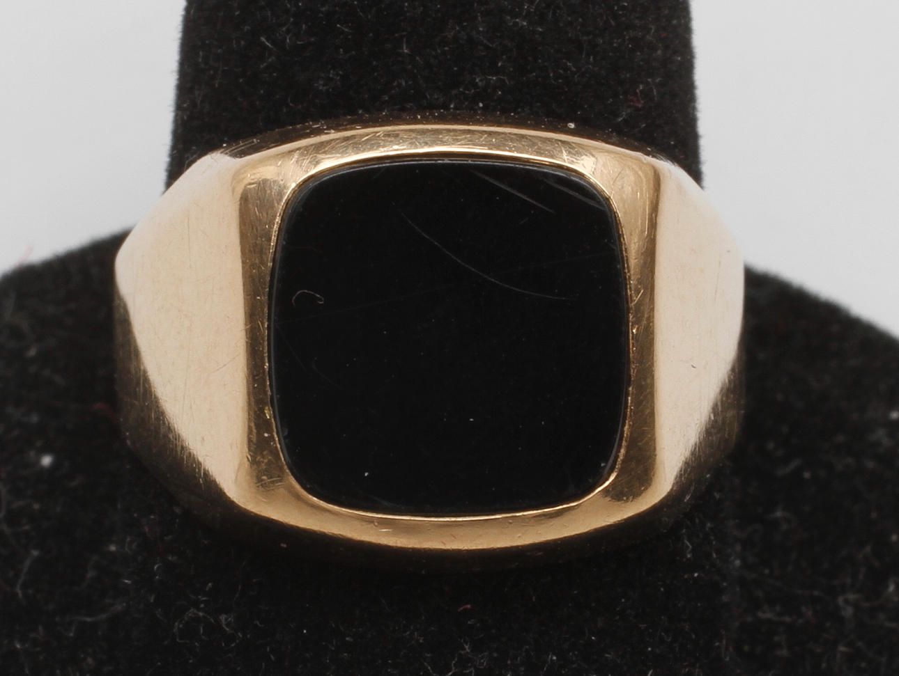 KLACKRING, 18k guld, vikt ca 6 gr.