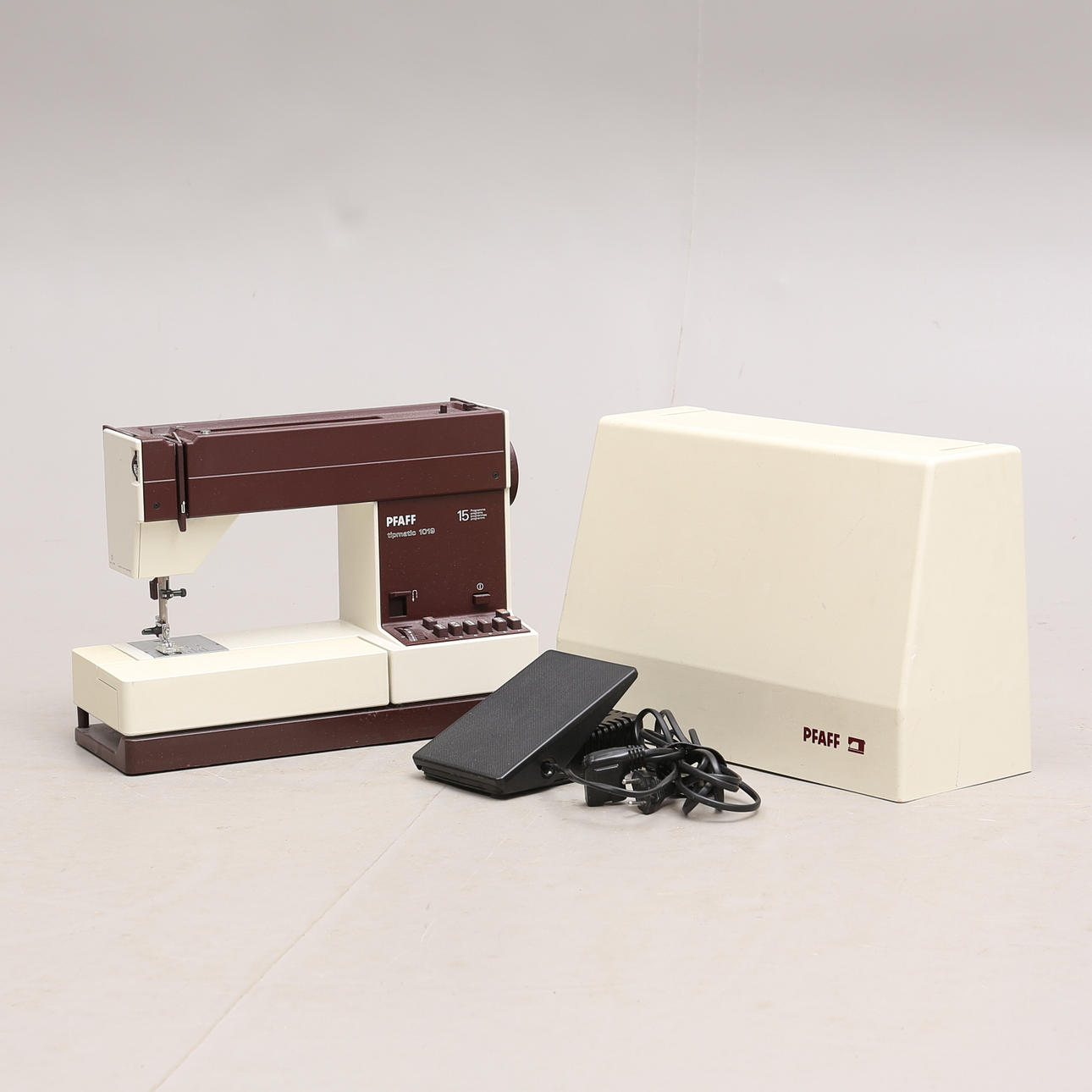 NÄHMASCHINE, Pfaff Tipmatic 1019.