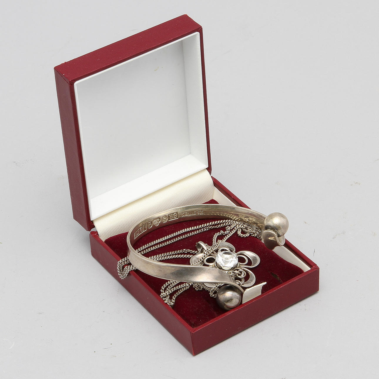 ARMSMYCKE OCH HÄNGE, silver och bergskristall, Alton.