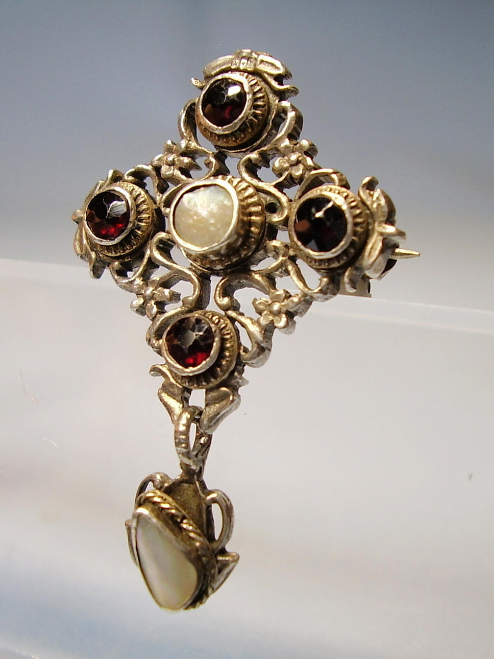 GRANAT AGRAFFE SILBER 800 ANTIK UM 1830.