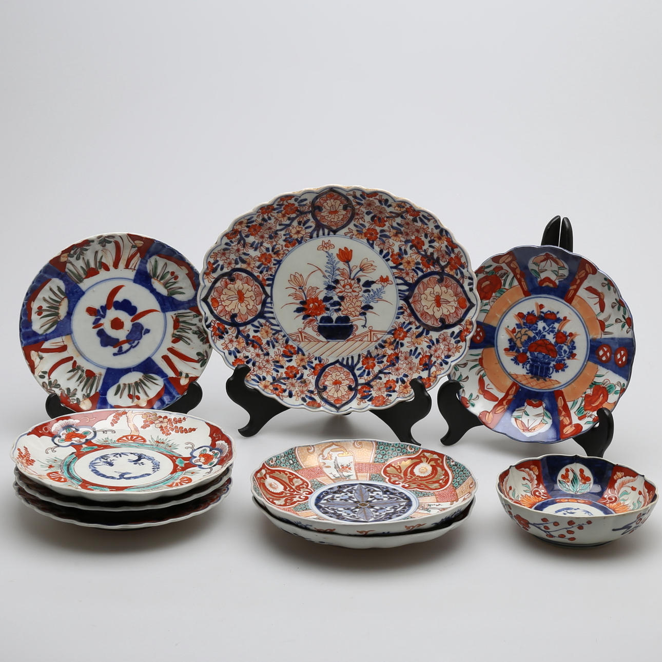 JAPANSKT PORSLIN, IMARI, NIO DELAR:.