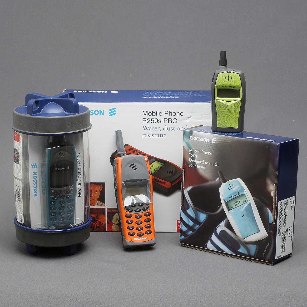 MOBILE PHONES 3 pcs, Ericsson R310S, T20s and R250s PRO. Miscellaneous ...