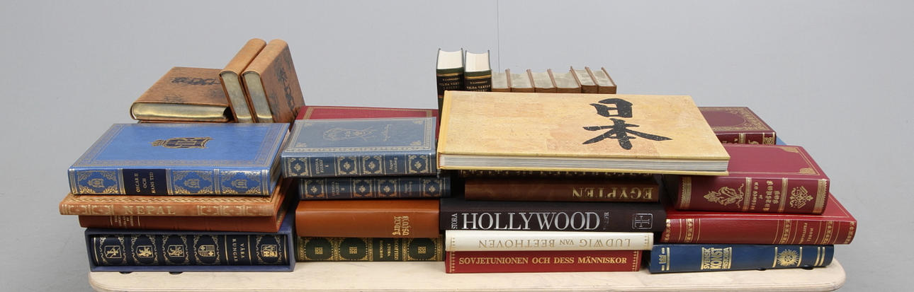 BÖCKER, blandad litteratur.