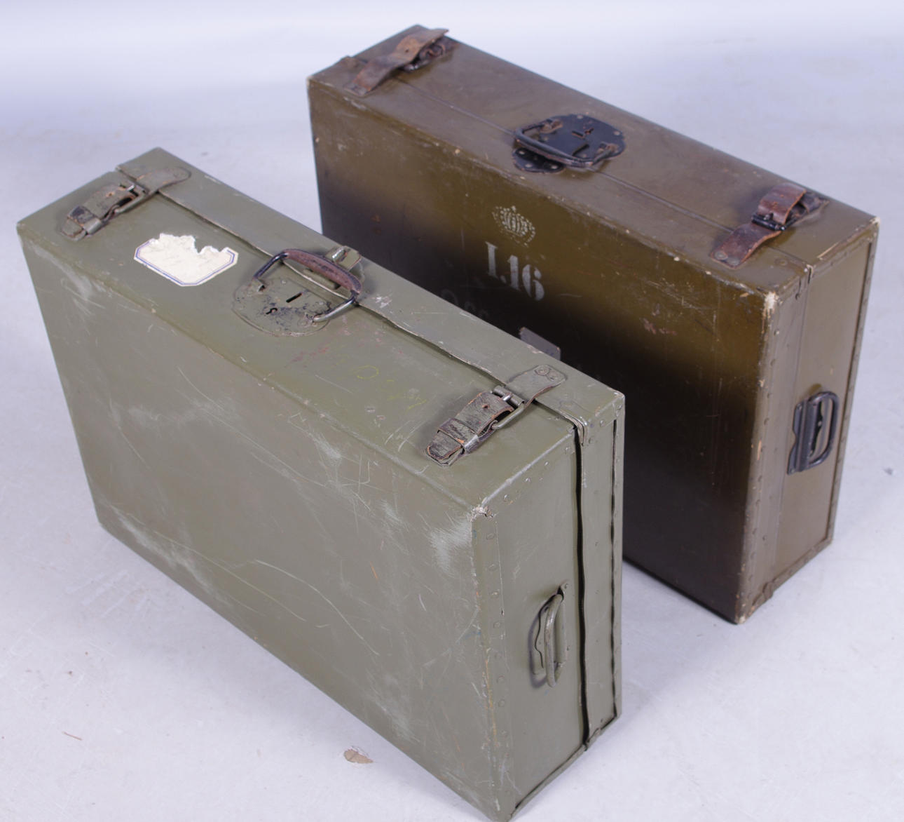 RESVÄSKOR, 2 stycken, militära.