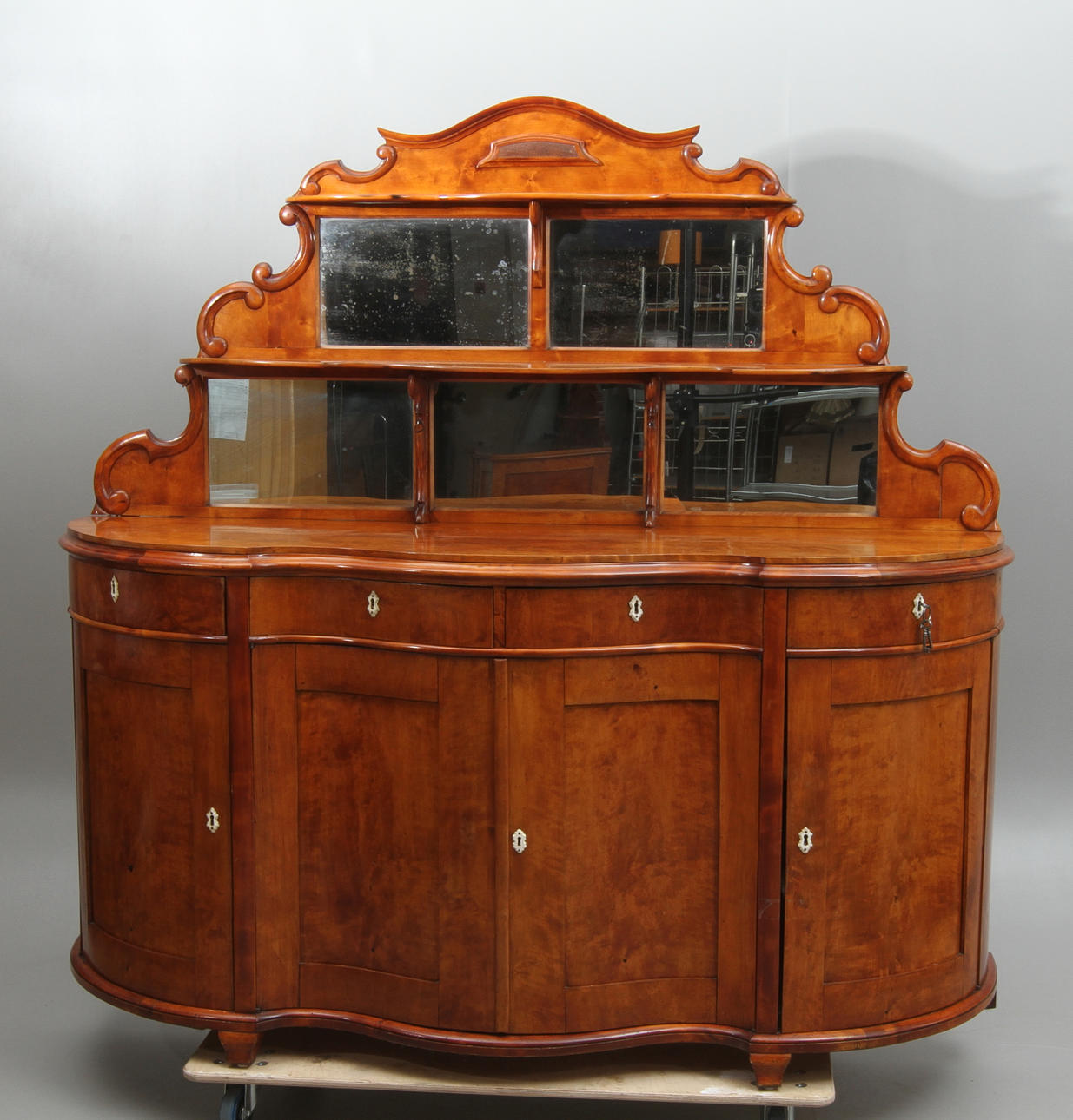 SPEGELSKÄNK, sent 1800-tal.