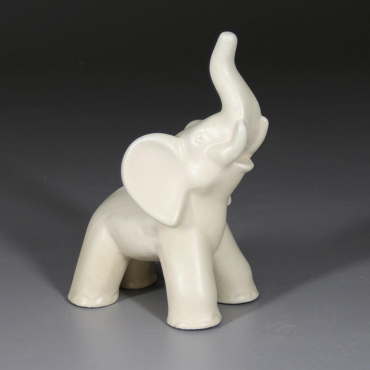 FIGURIN, keramik, elefant, Kupittan, Finland, 1940-50-tal.