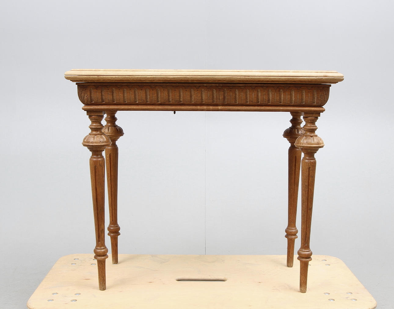 SPELBORD, nyrenässans, sekelskiftet 1900.