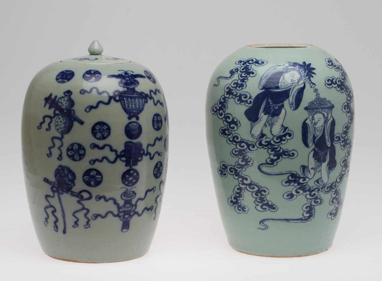 LOCKURNOR, 2 st, porslin, Kina, 1800-tal.