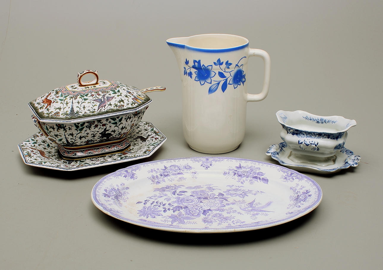 PORSLINSFÖREMÅL, 4 st.