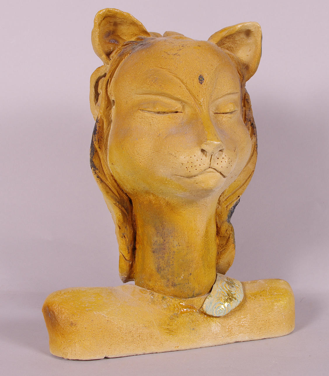 TAMARA WALTERMARK. Keramikskulptur, kattansikte.