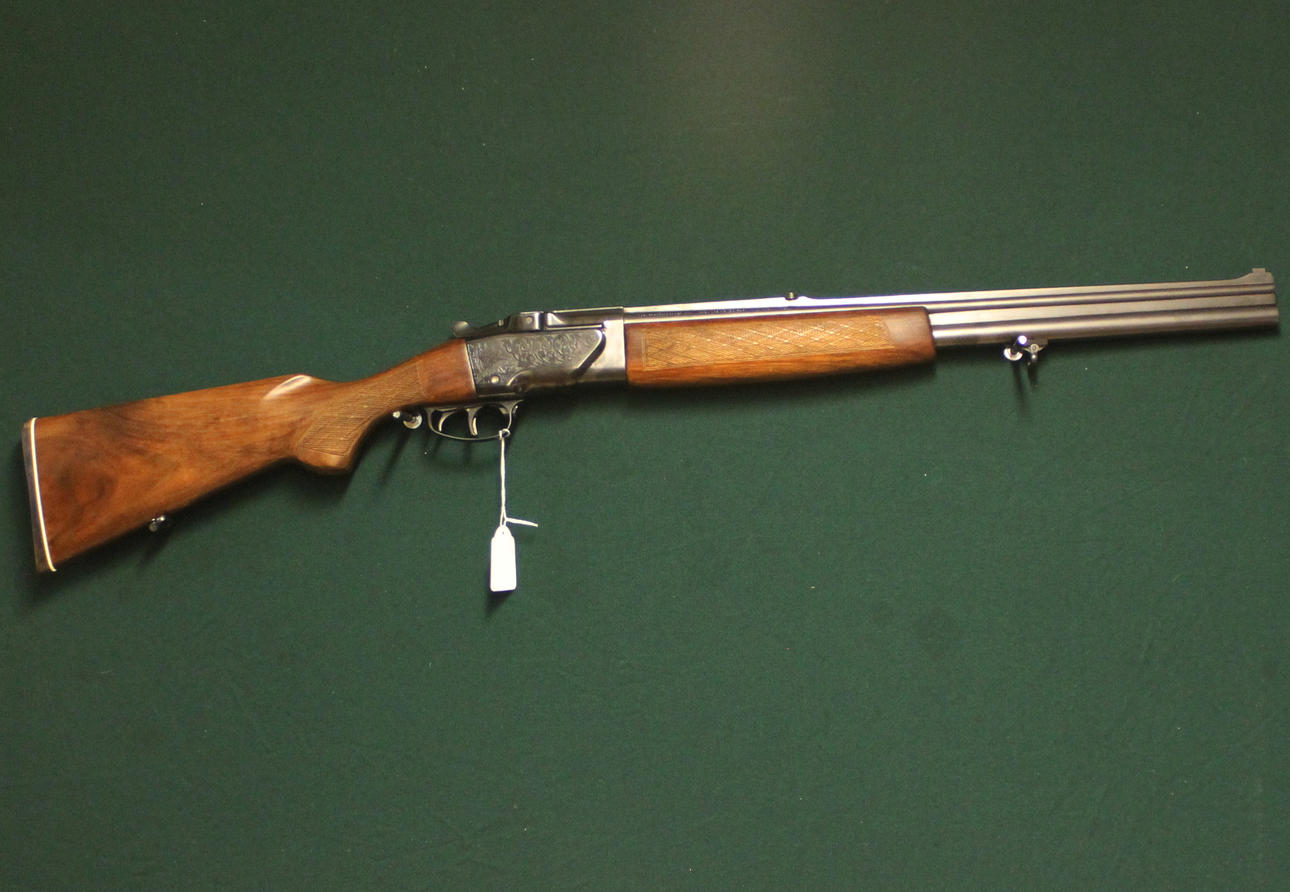 BRNO. ZH305 12/70 & 5.6x52R.