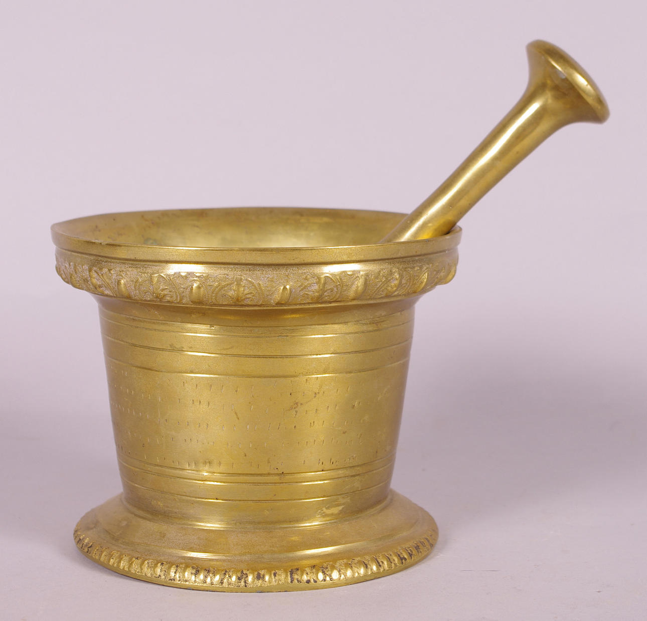 MORTEL, mässing, Skultuna Bruk 16.