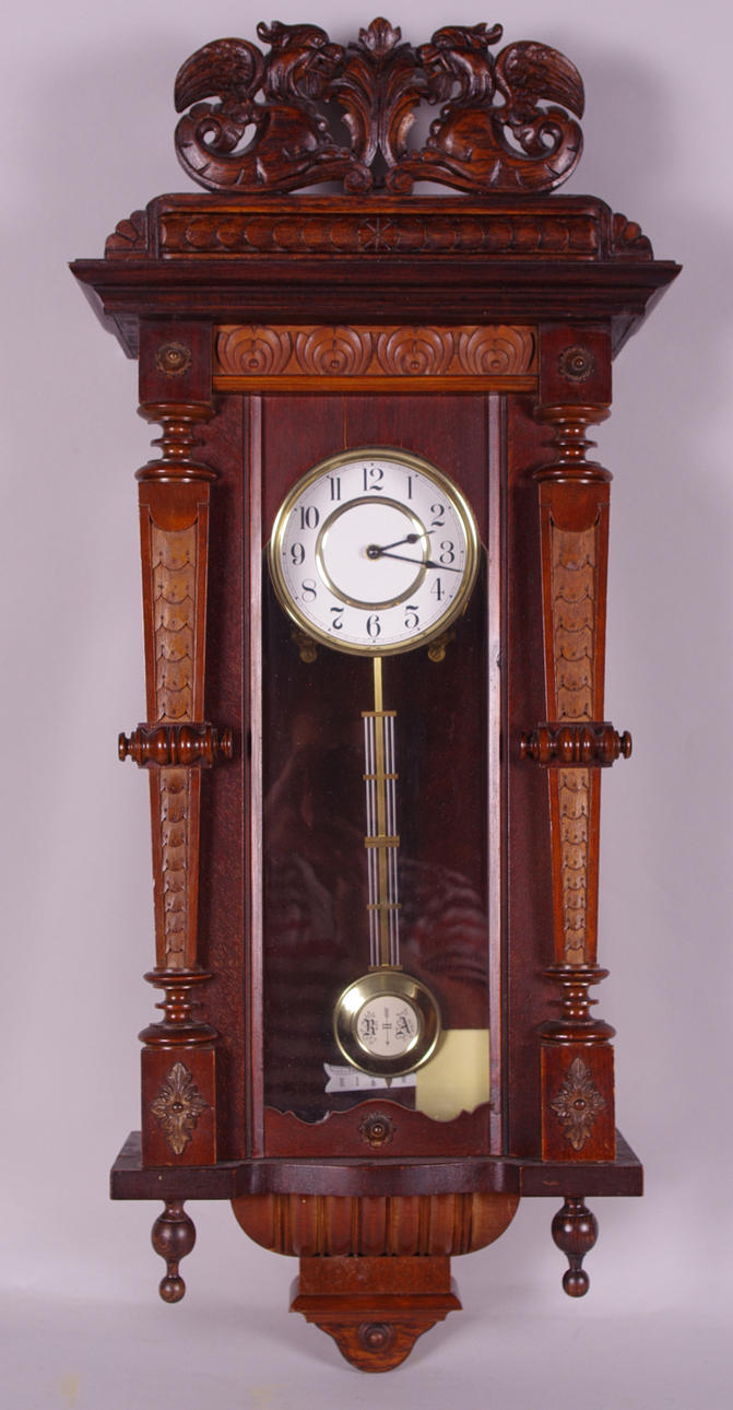 VÄGGUR, ek/mahogny, nyrenässans.