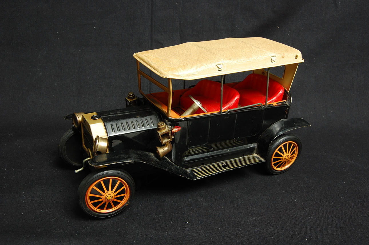 MODELLBIL, plåt, "Ford, 1900-talets mittt.