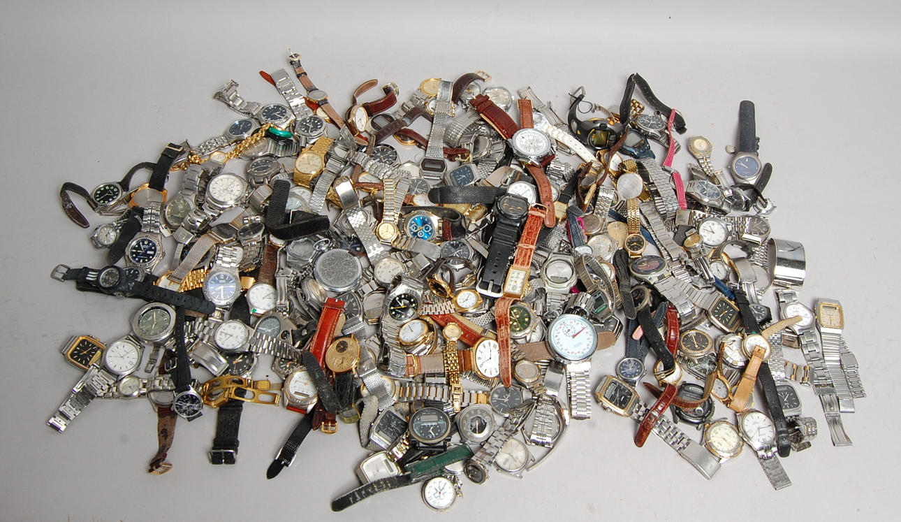 ARMBANDSUR, herr, dam ca 200 st, bland annat, Seiko, Certina DS, Citizen, Casio.