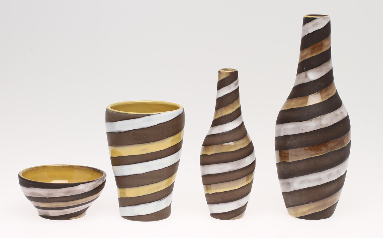 VASER 3 st, SKÅL, stengods, "Spiral", design Ingrid Atterberg, Uppsala-Ekeby.