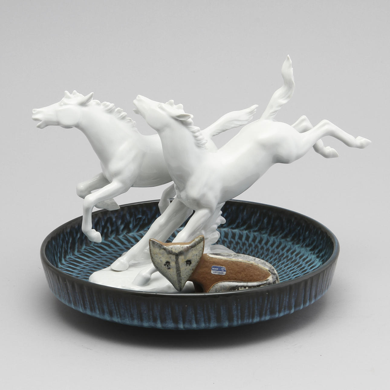 KERAMIK OCH PORSLIN, 3 delar.