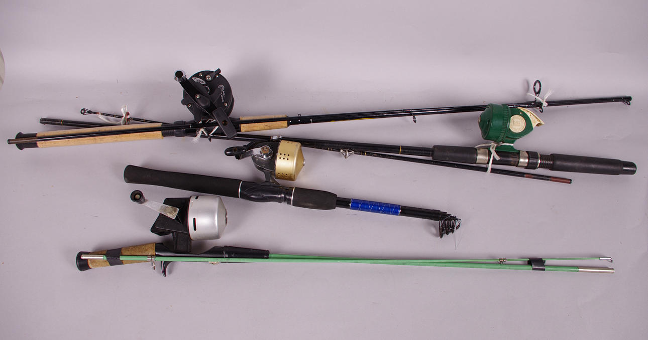 FISKESPÖ MED RULLAR, 4 stycken.