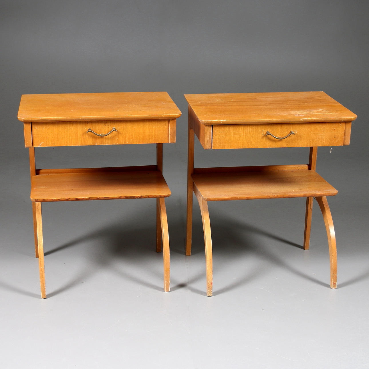 SÄNGBORD, ett par, 1940-tal.