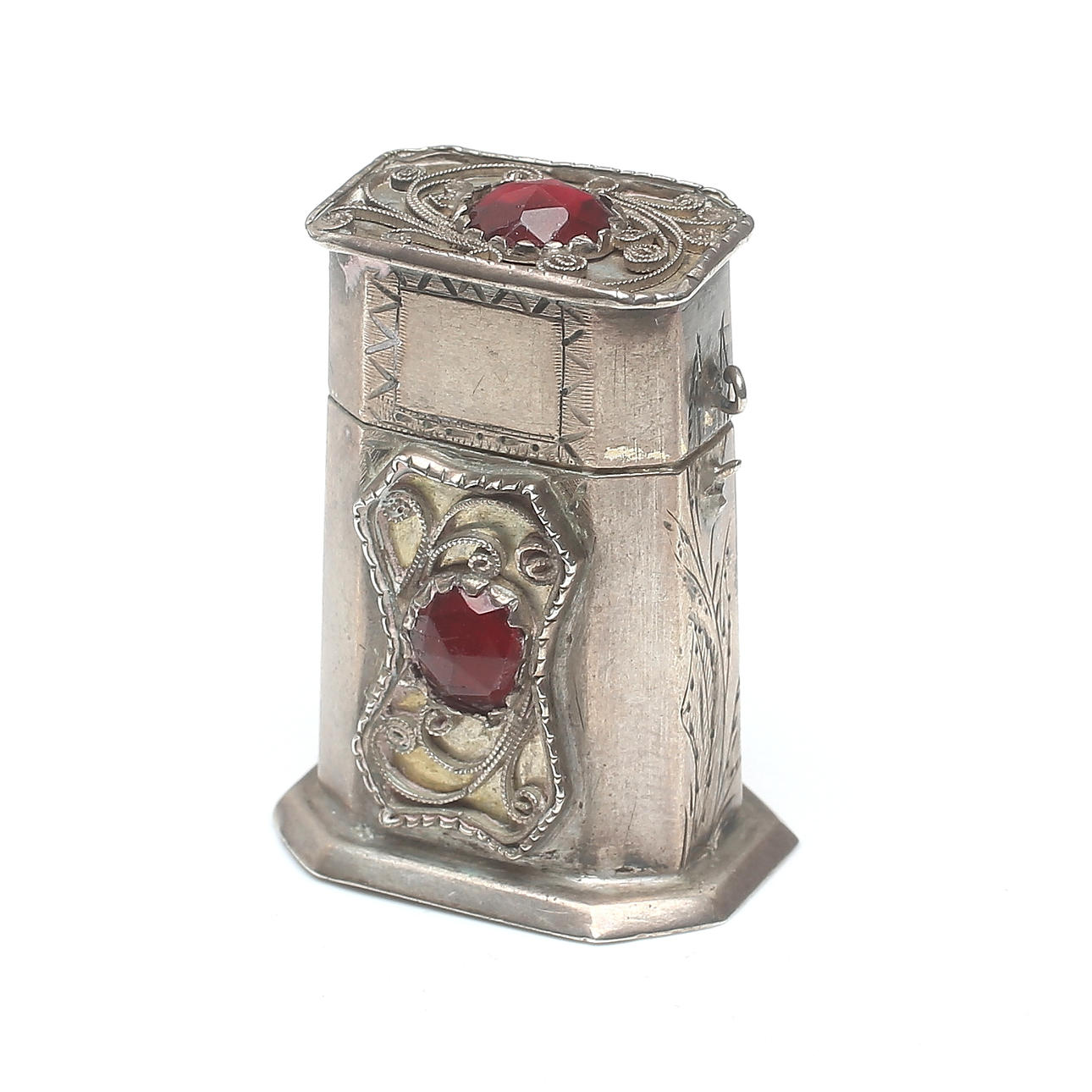 ALEXANDER MAGNUS LUNDSTRÖM. Smell box, silver with paste, Visby, Gotland active 1803-1851.