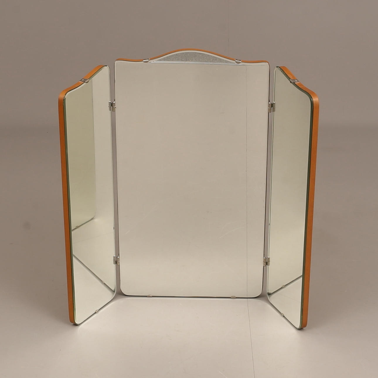 SPIEGEL, dreiteilig, Mitte 20. Jahrhundert.