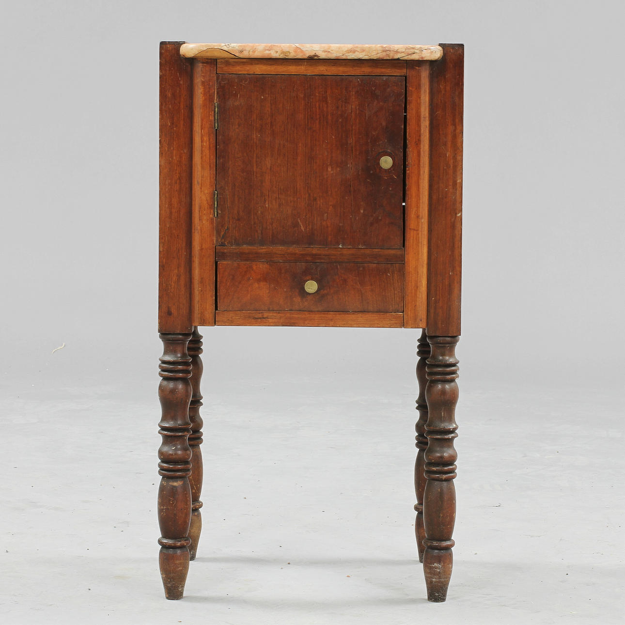 POTTSKÅP, 1800-tal.