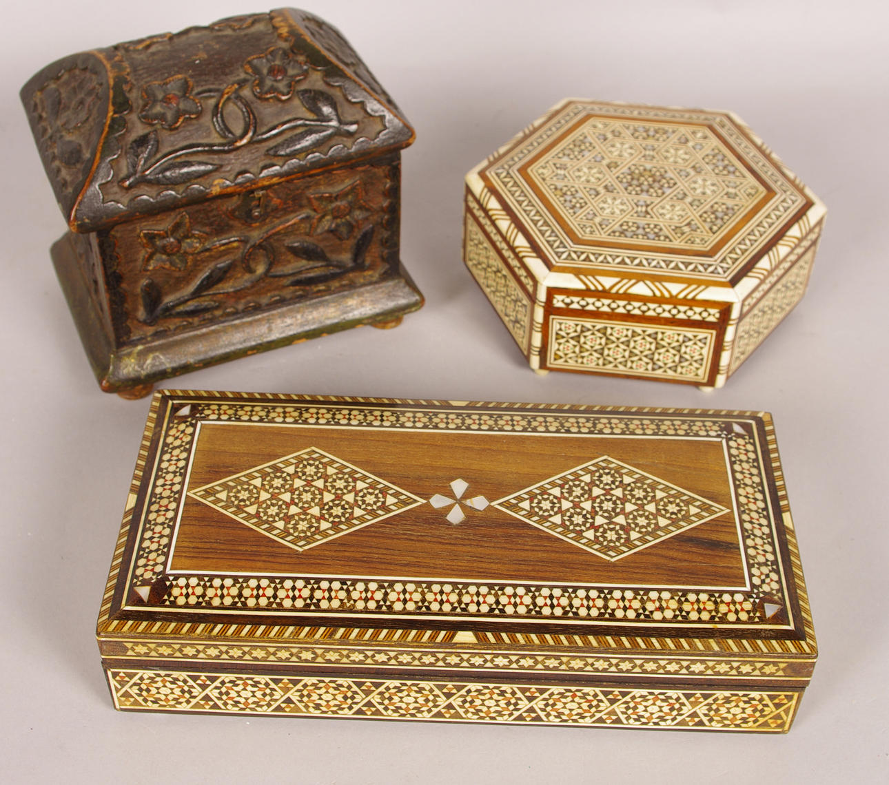 SKRIN, 3 stycken, trä.