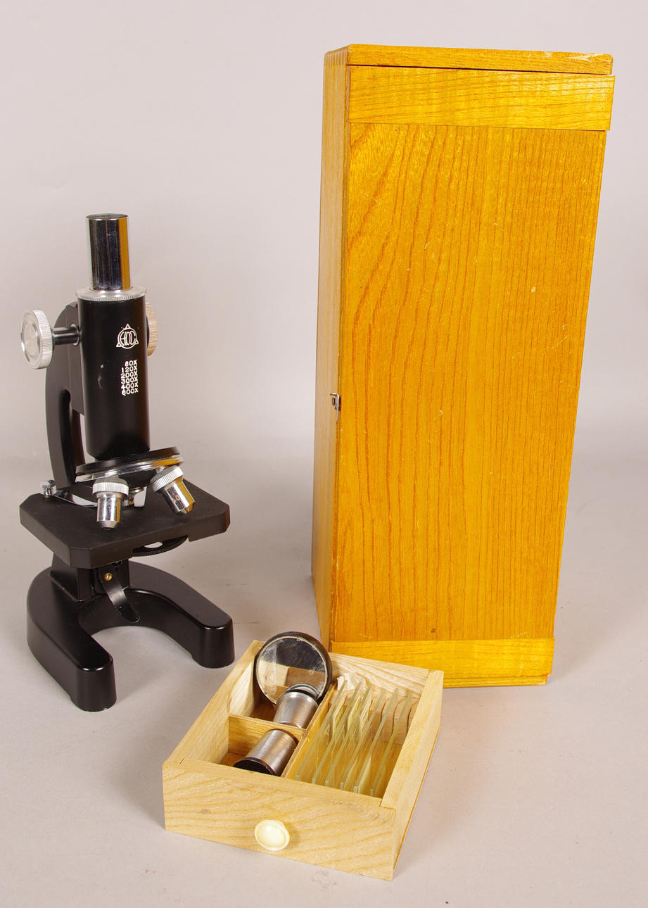 MIKROSKOP i etui, HOC.