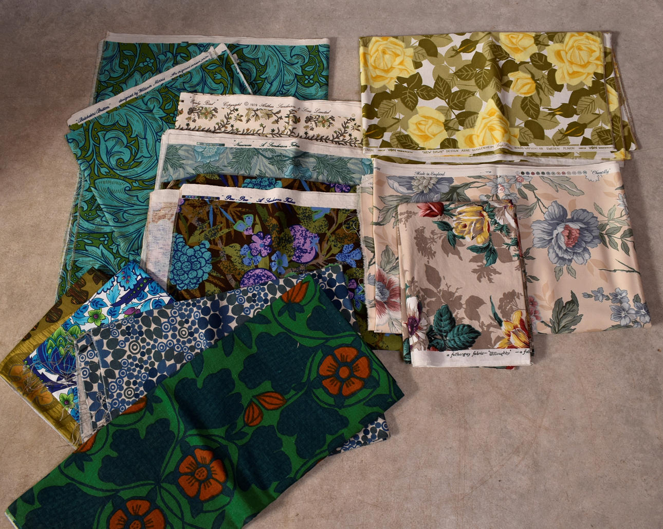 TYGER bland annat William Morris, Sanderson.