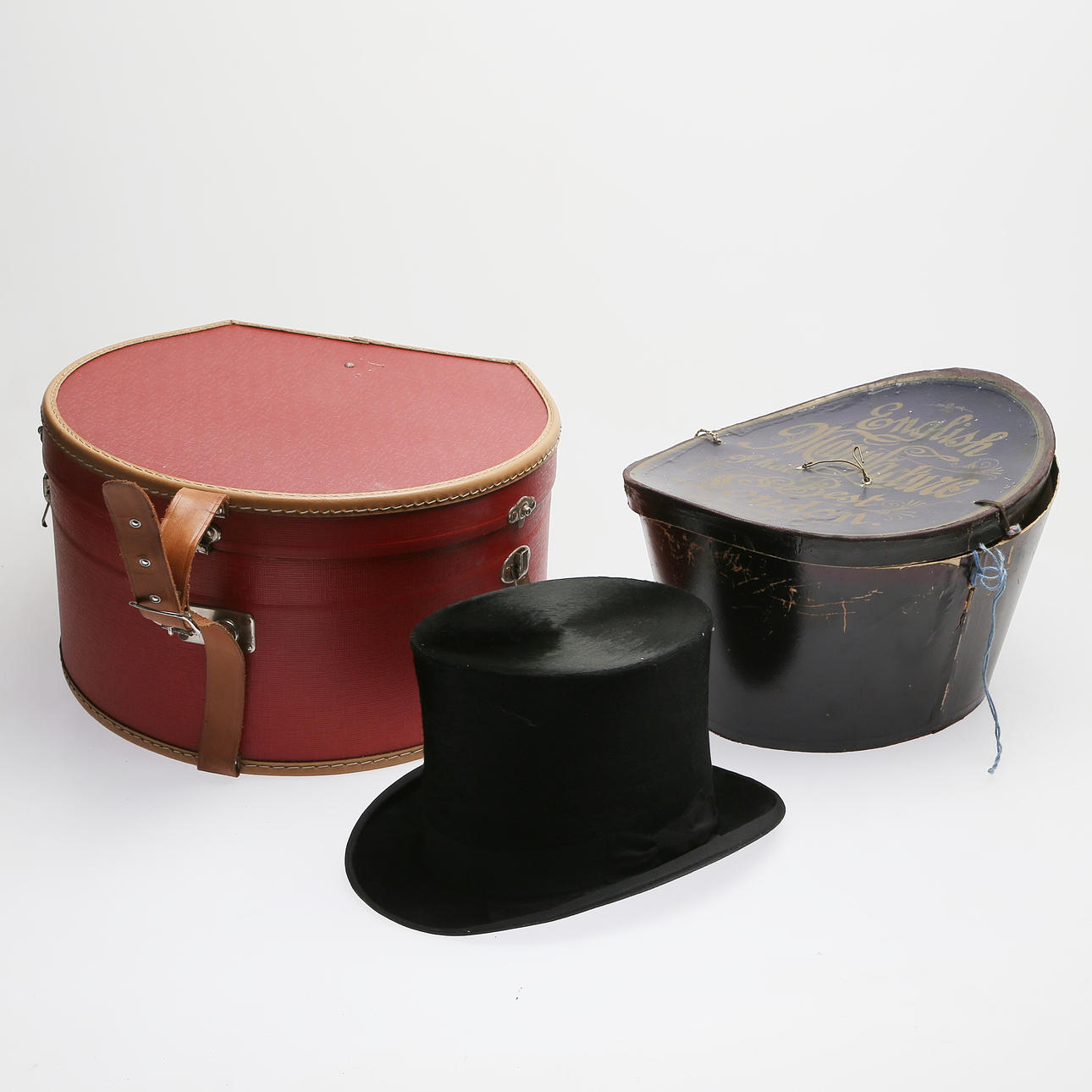 HATTASKAR 2 st, inklusive hög hatt, ca 1900.